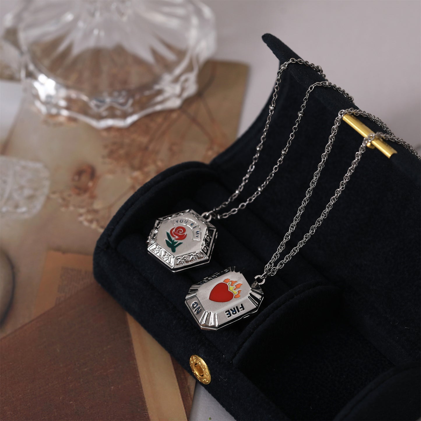 Y2K Locket Pendant Necklace