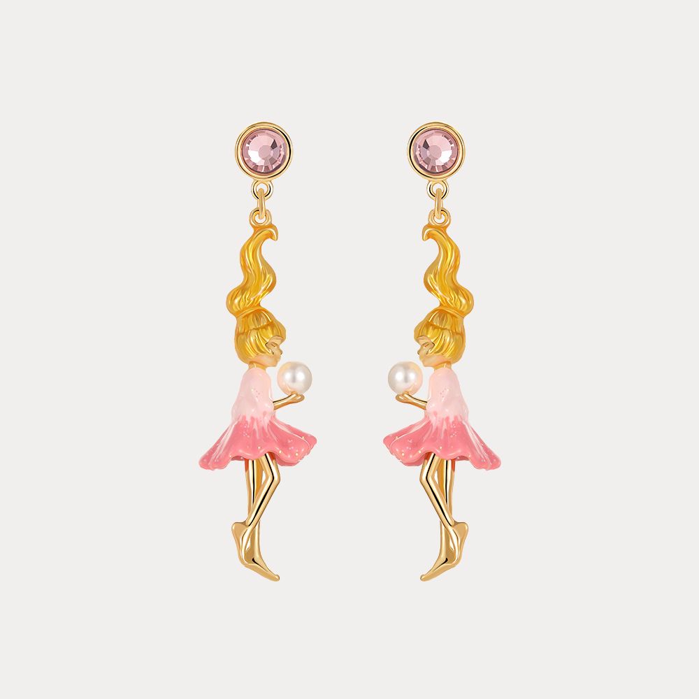 Dancing Girl Pearl Earrings