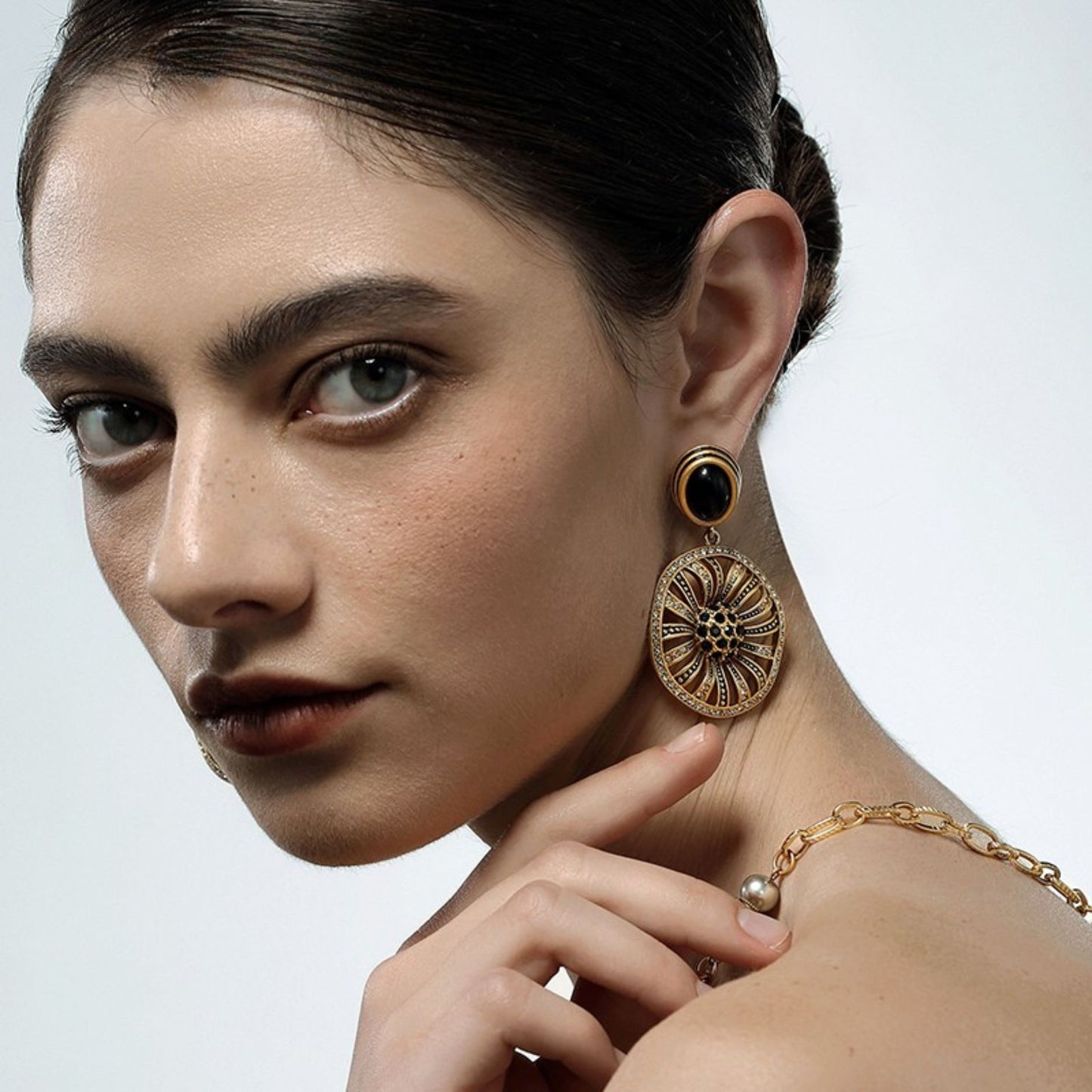 Vintage Sunflower Radiance Earrings