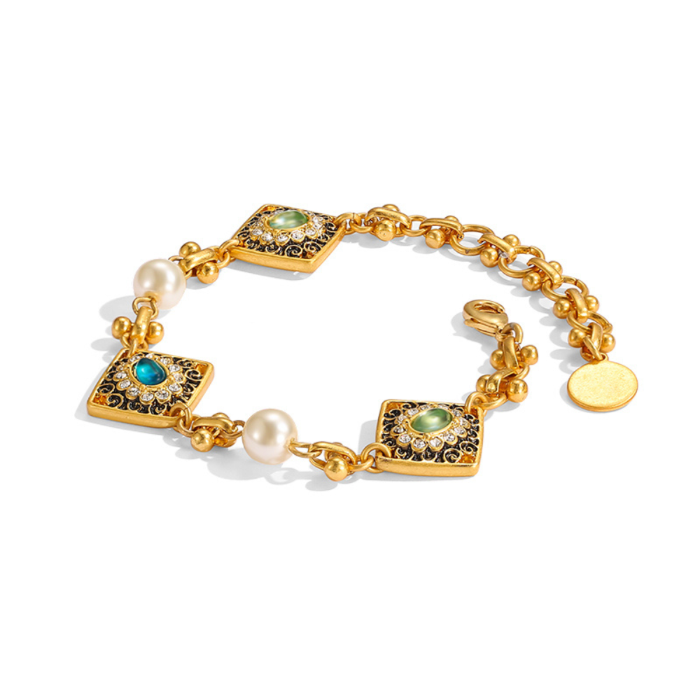 Vintage Gemstone Charm Pearl Bracelet