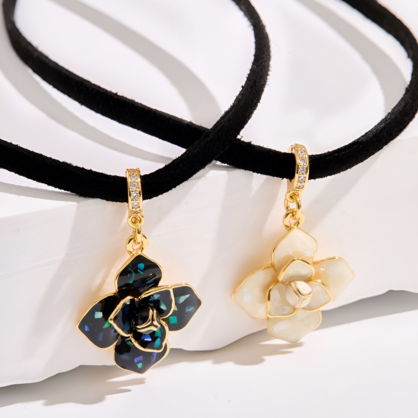 Camellia Pendant Choker