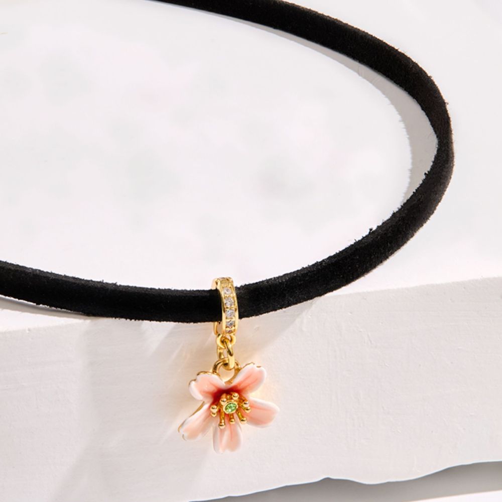 Blossom Pendant Choker