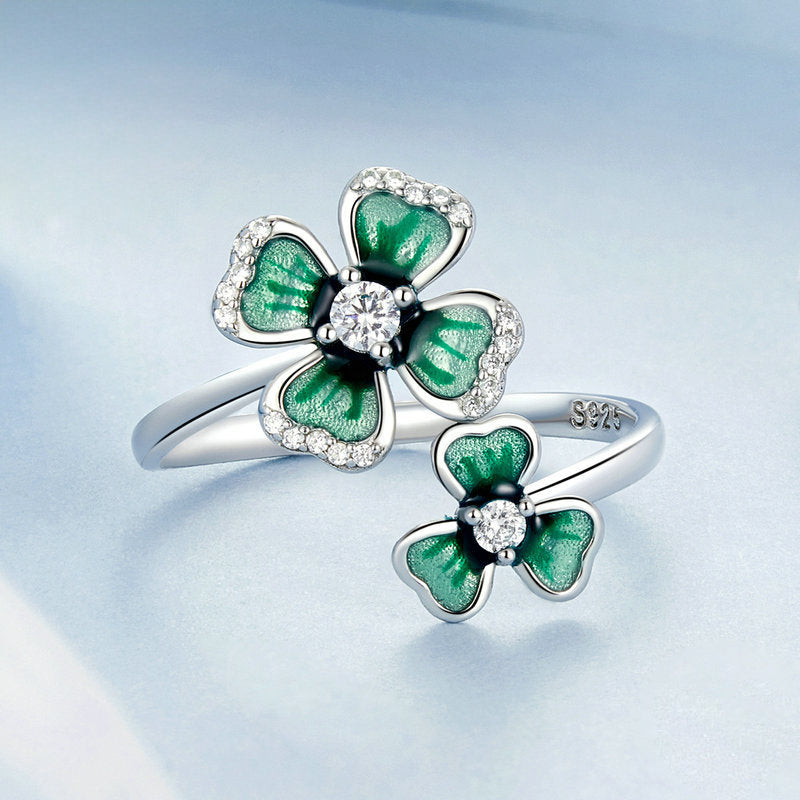 Four Leaf Clover Ring