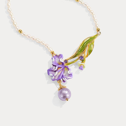 Iris Flower Pearl Necklace