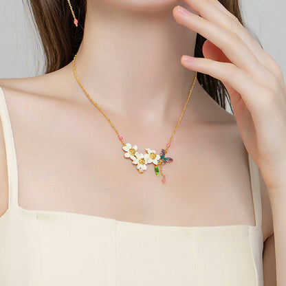 Daffodils Necklace With Butterfly