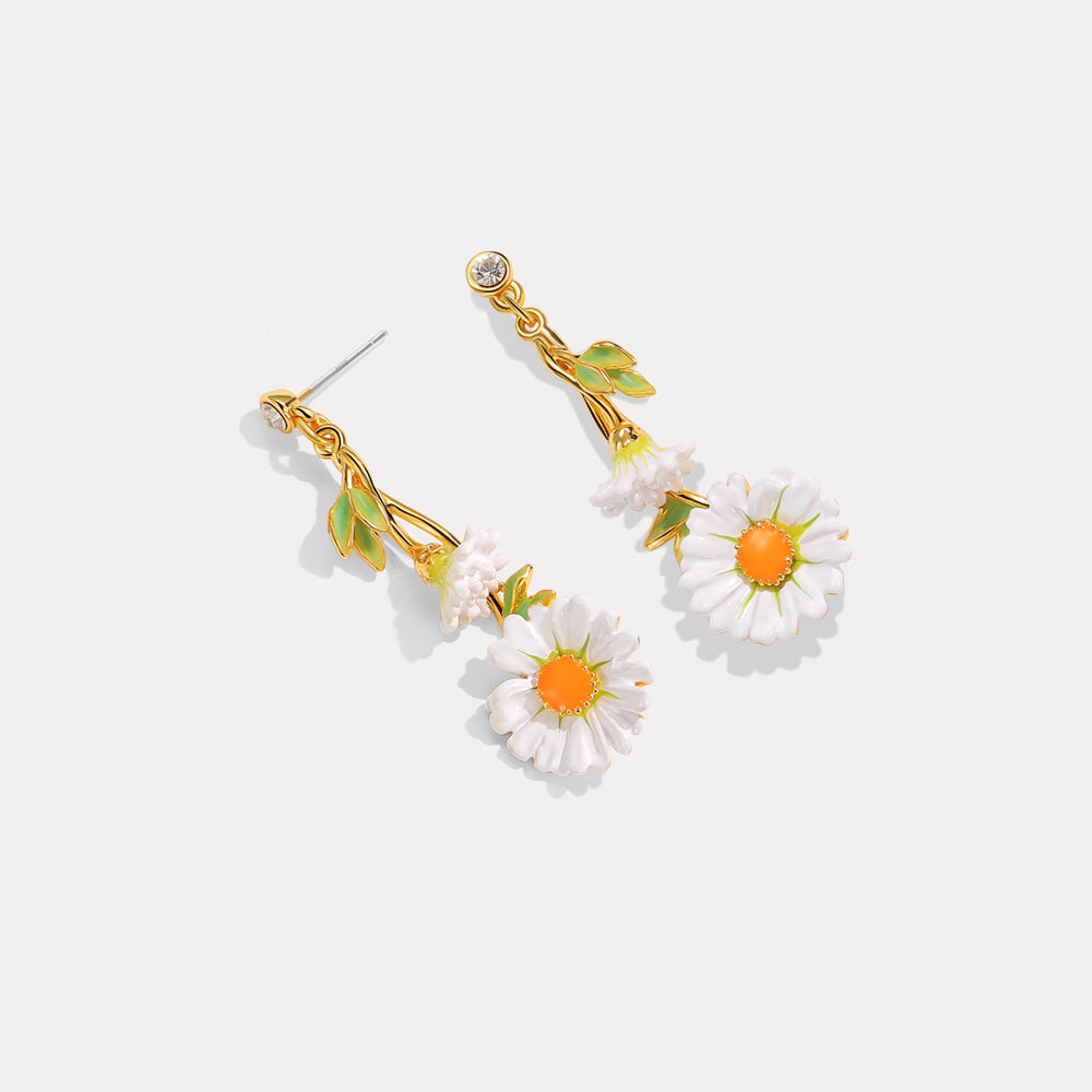 Daisy Dangle Earrings