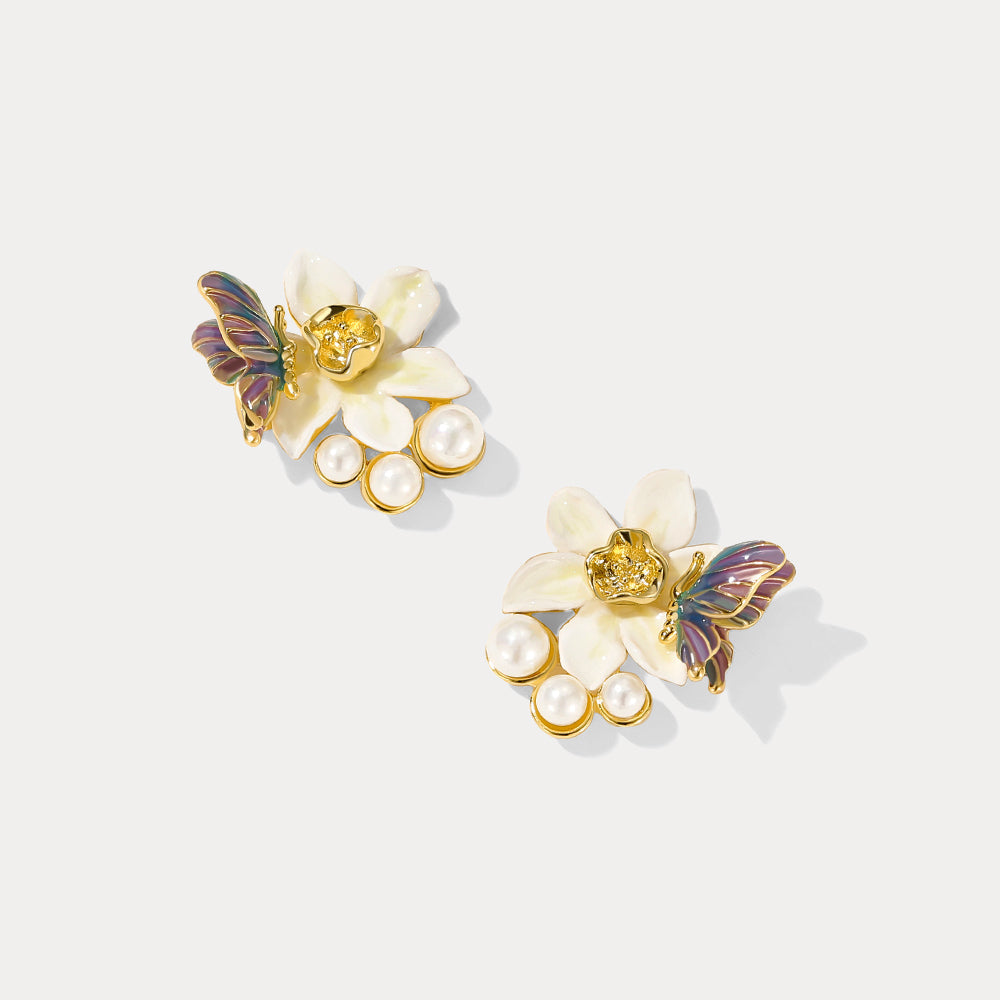 Daffodils Stud Earrings With Butterfly