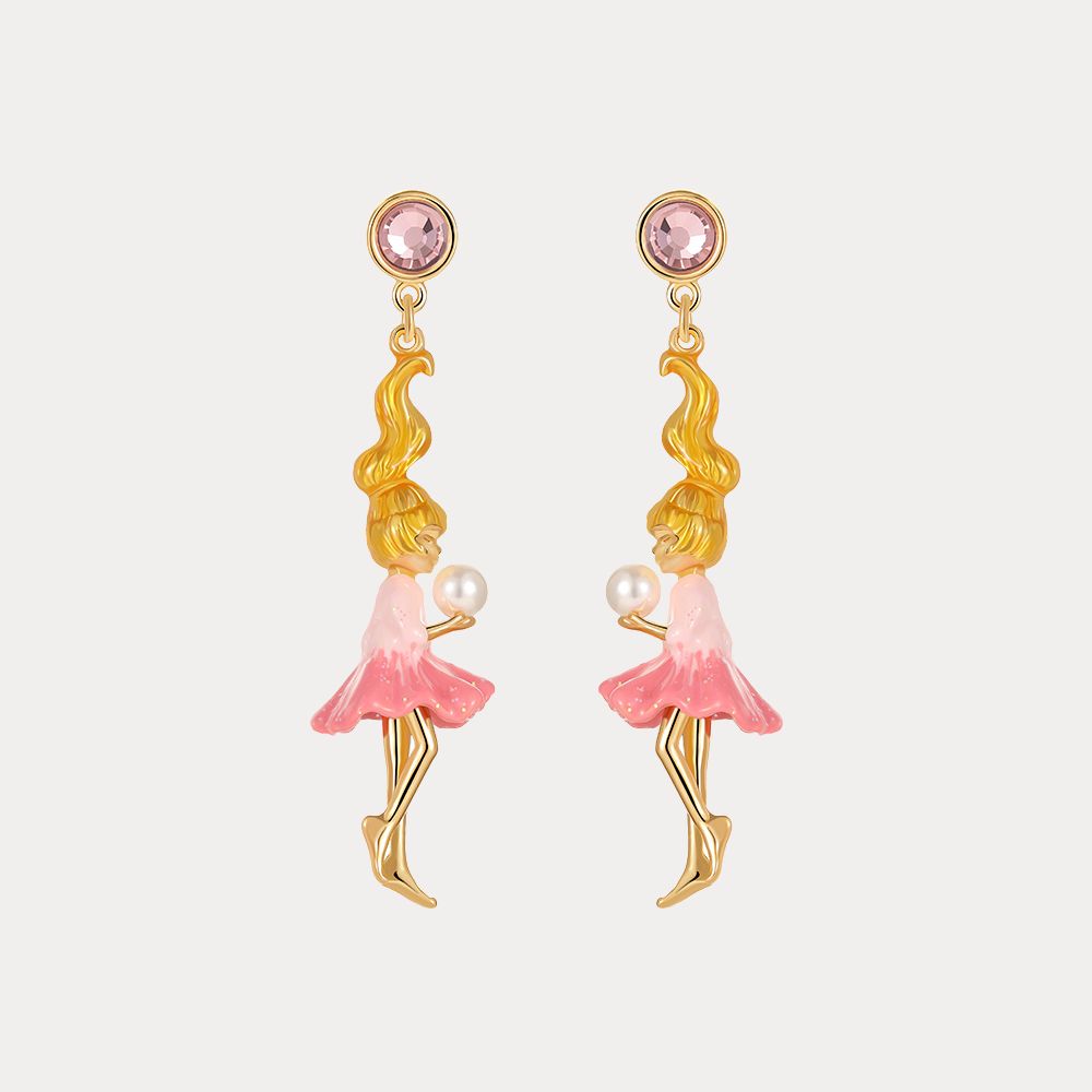 Dancing Girl Pearl Earrings