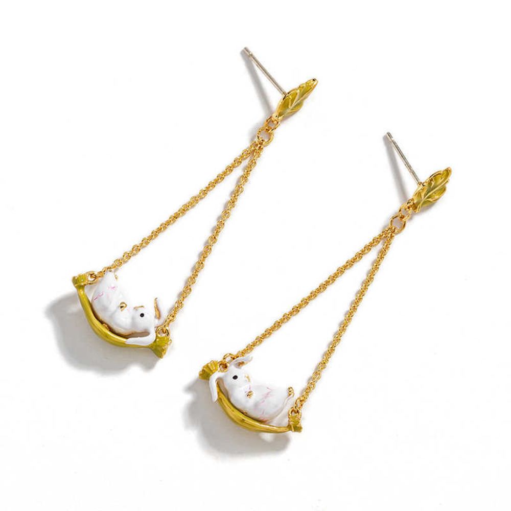 Rabbit Swing Earring