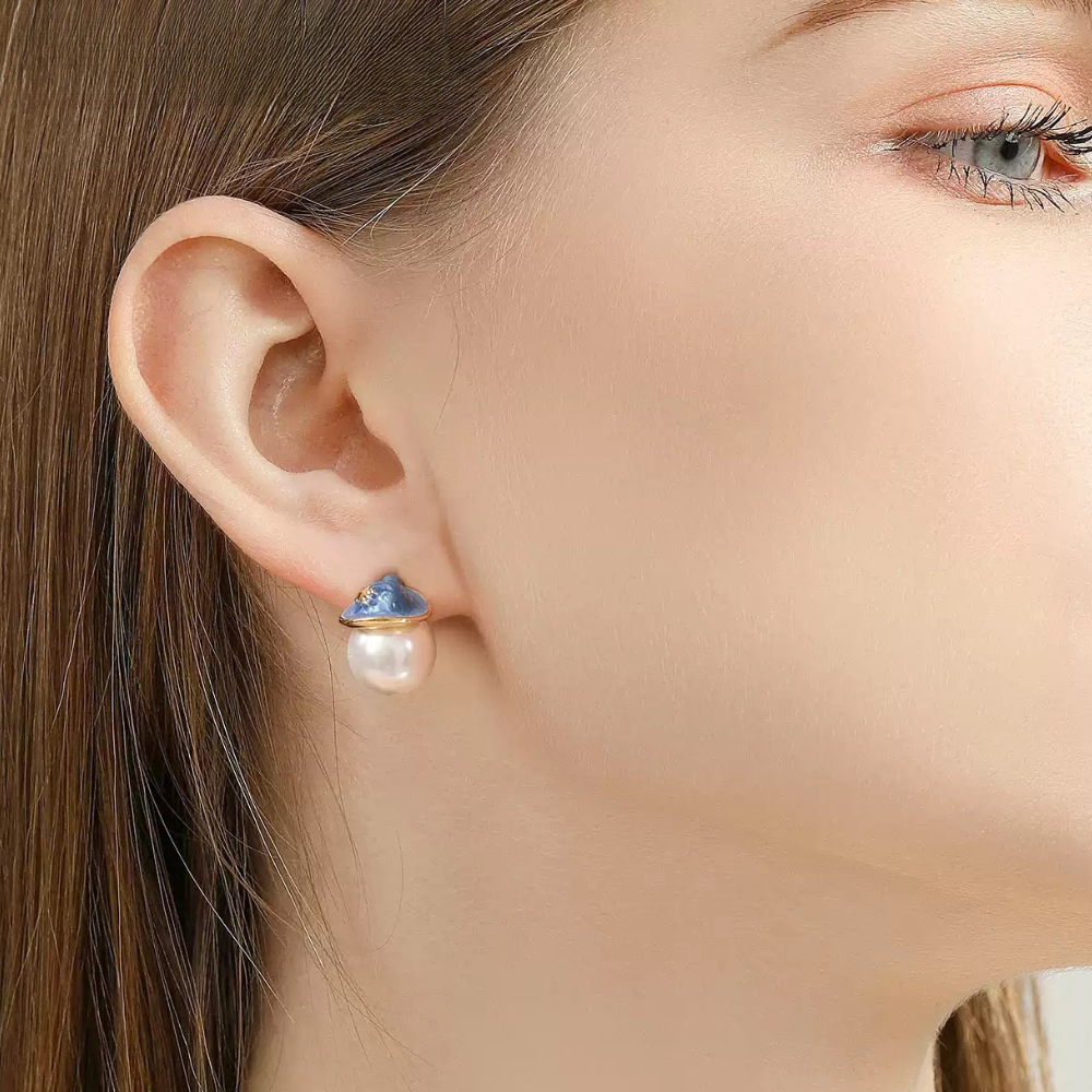 Scarecrow Pearl Stud Earrings