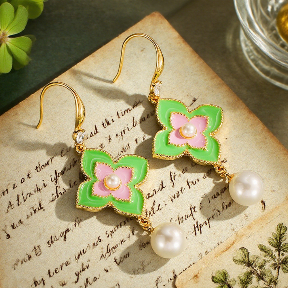 Four-Leaf Clover Pearl Earrings