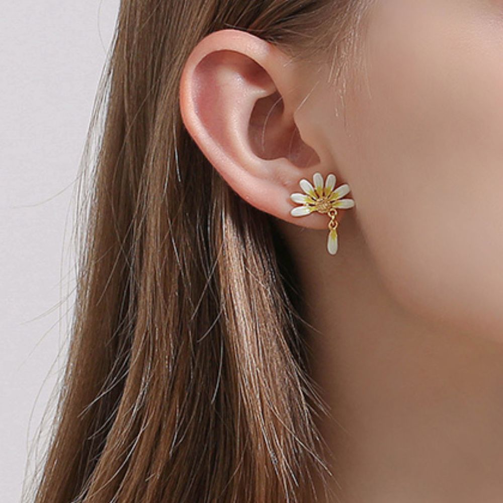 Daisy & Ladybug Earring