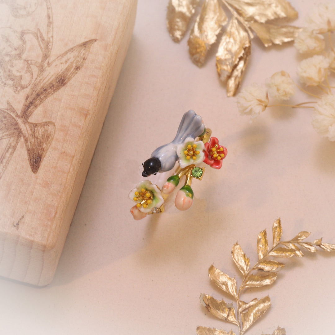 Magpie & Flower Ring