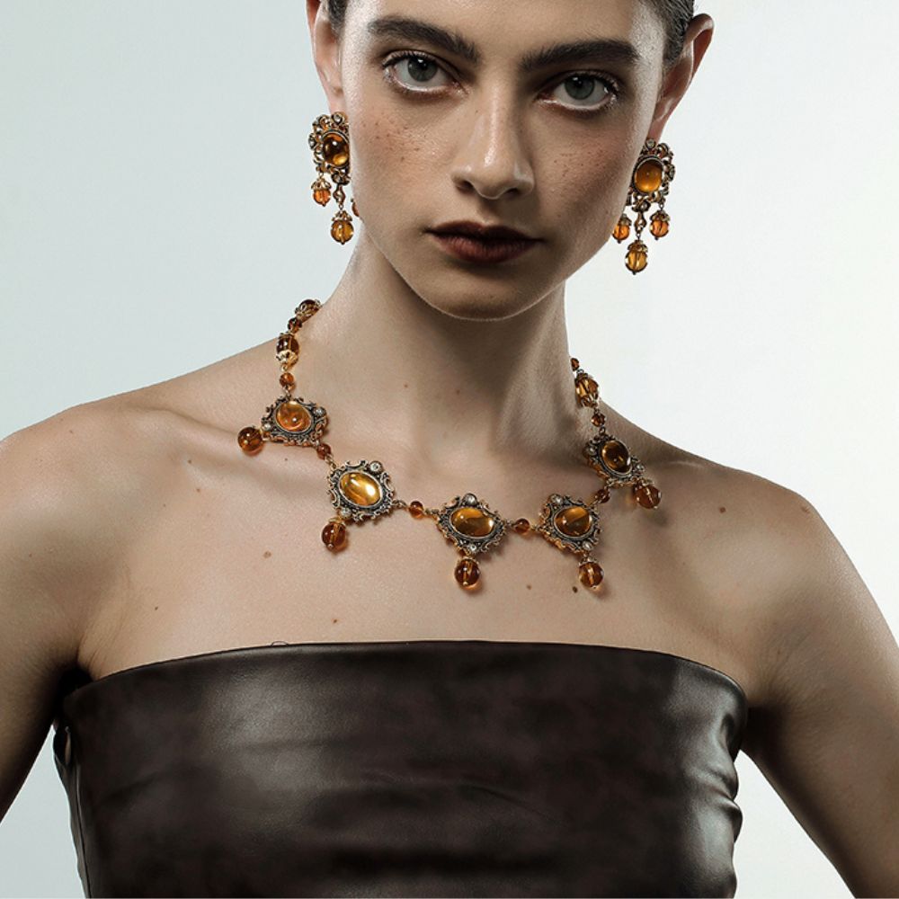 Vintage Amber Glow Necklace