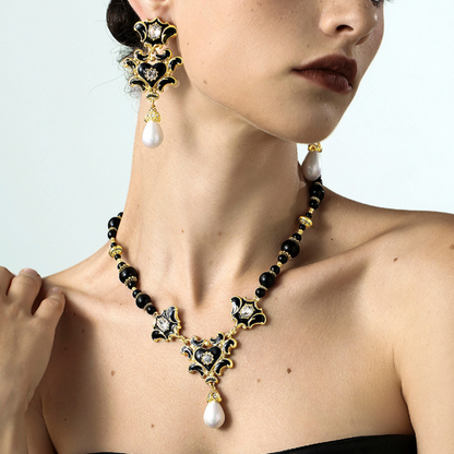 Vintage Noir Drop Necklace