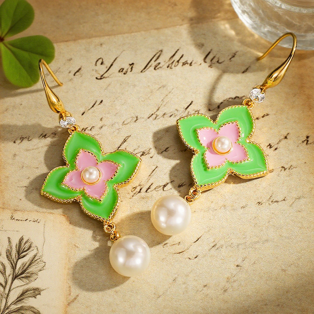 Four-Leaf Clover Pearl Earrings