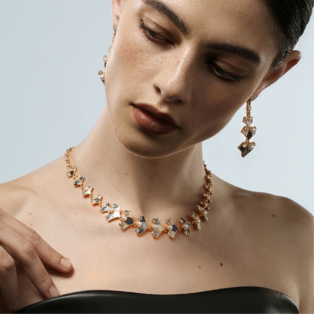 Vintage Petal Pearl Necklace