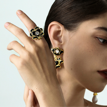 Vintage Noir Ring