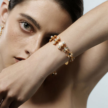Vintage Petal Pearl Bracelet