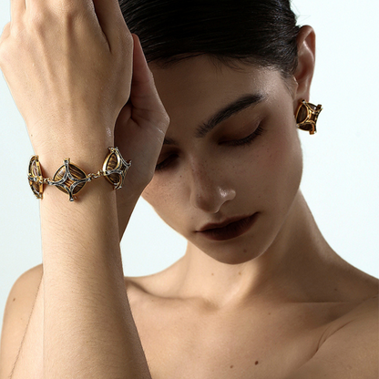 Vintage Cross Lattice Chrysoberyl Bracelet