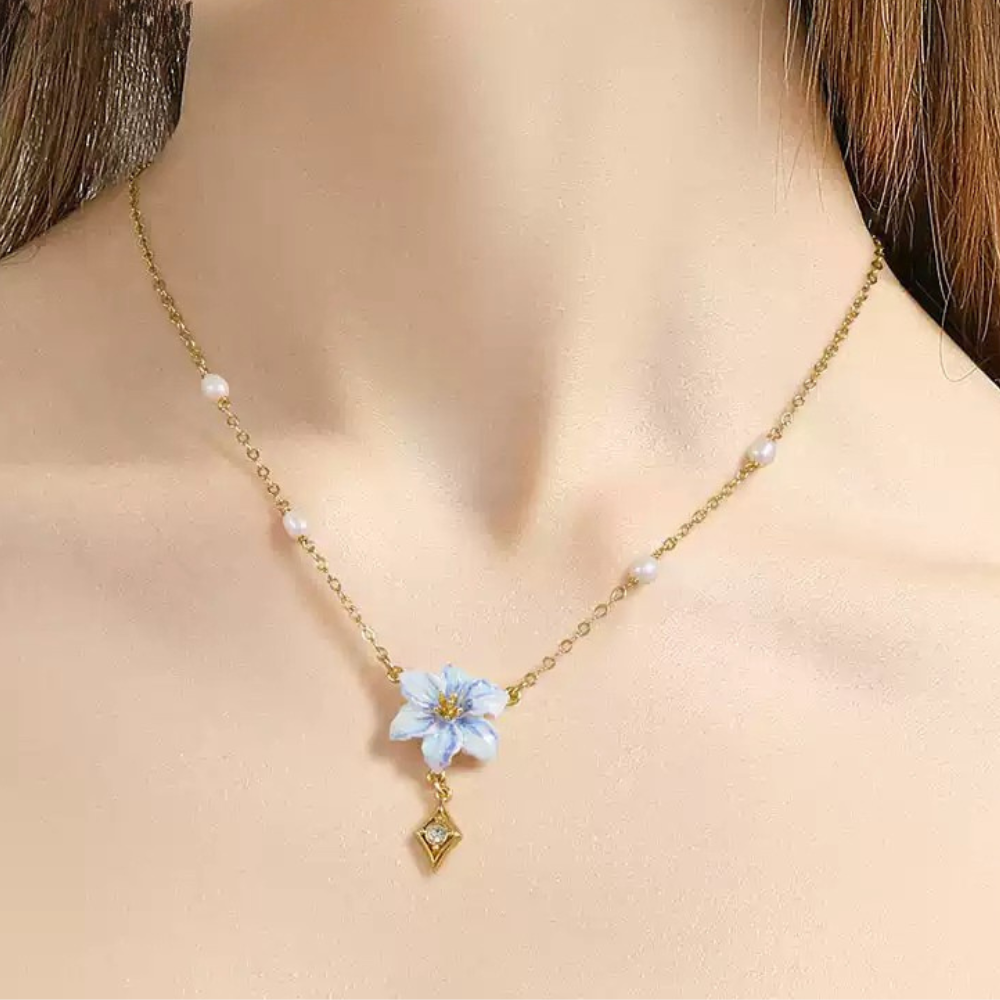 Tulip Necklace