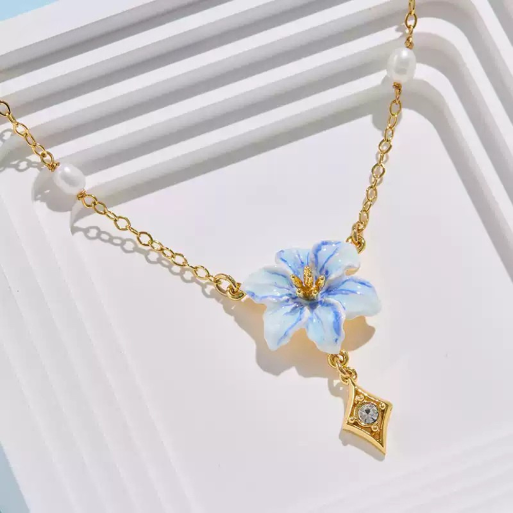 Tulip Necklace