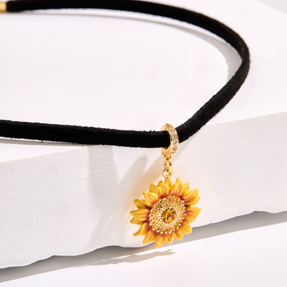 Sunflower Pendant Choker
