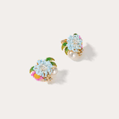 Daisy Pearl Stud Earrings