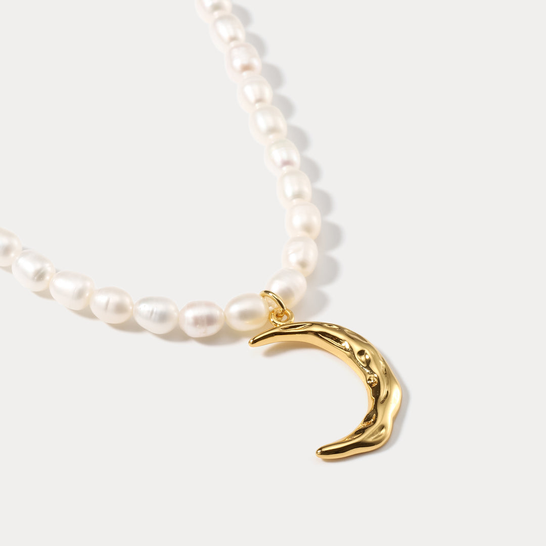 Moon Pearl Necklace