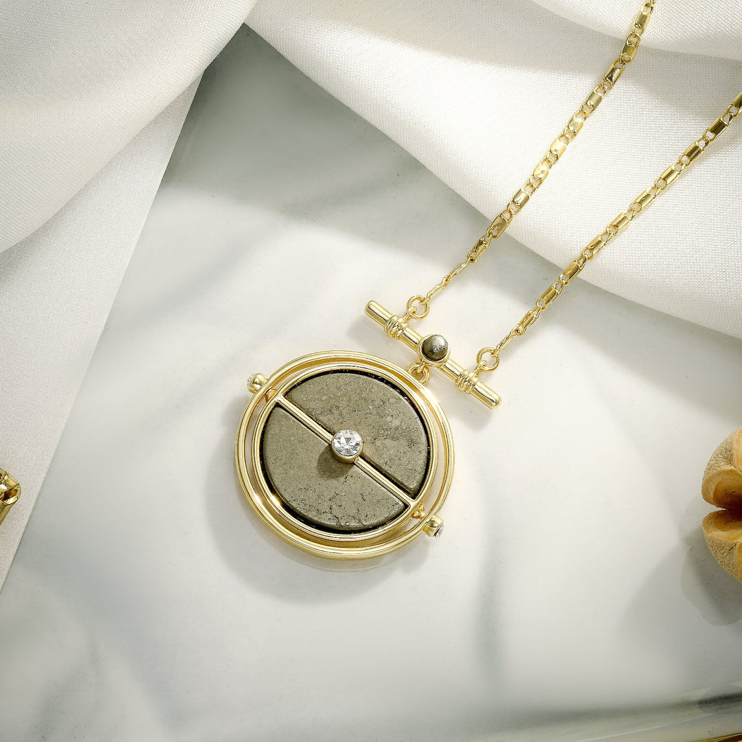Venus Necklace