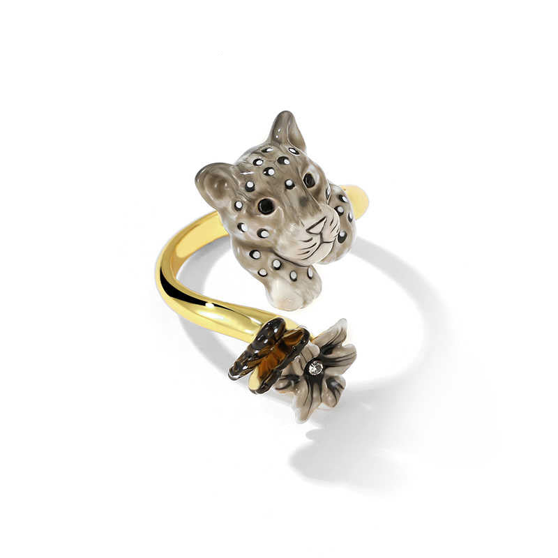 Snow Panther Ring