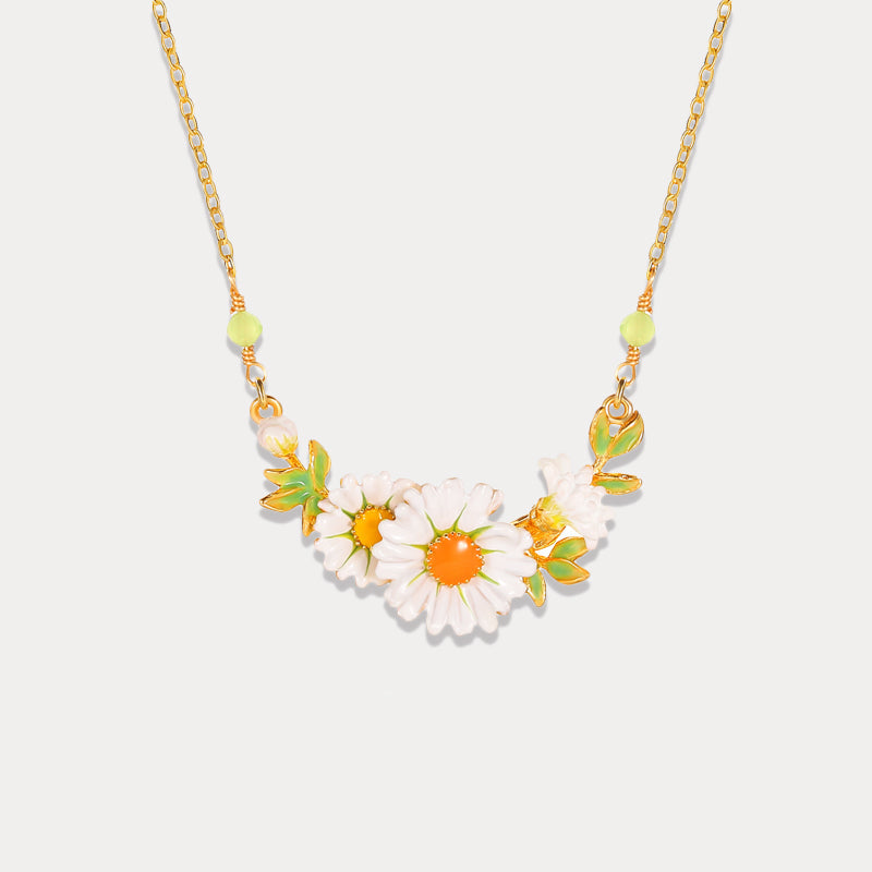 Daisy Pendant Necklace