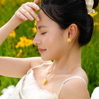 Daisy Stud Earrings