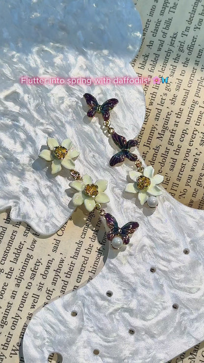 Daffodils Dangle Earrings With Butterfly